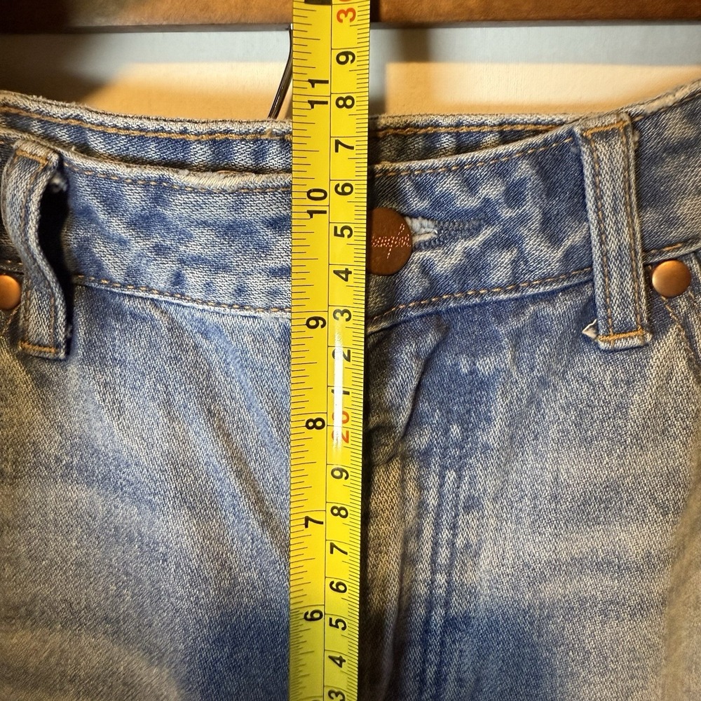 Wrangler Wanderer 622 High Rise Flare Jean Women's 28 (28x32) Denim - Picture 7 of 7